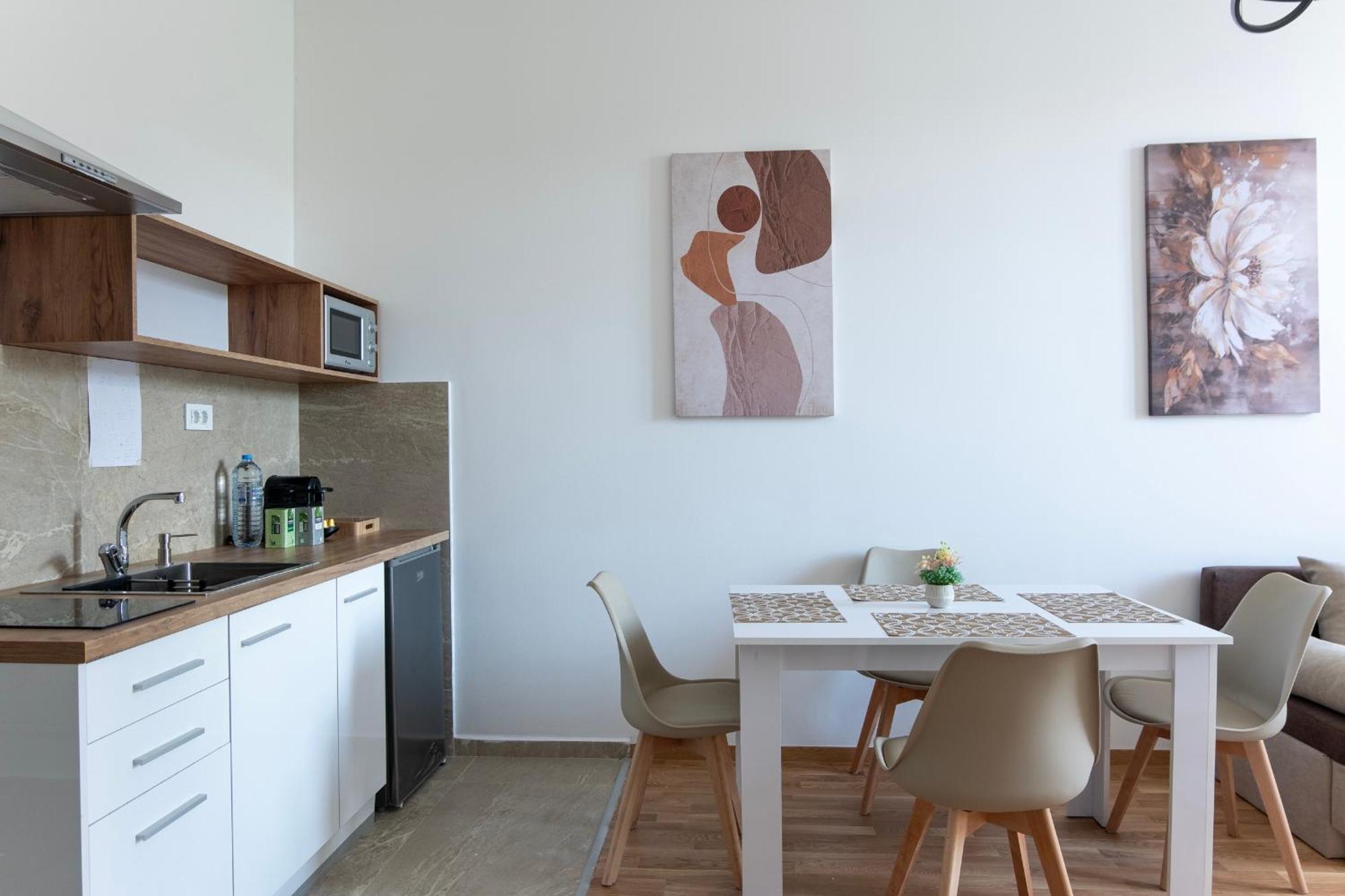 סקופיה Home Art Apartments מראה חיצוני תמונה