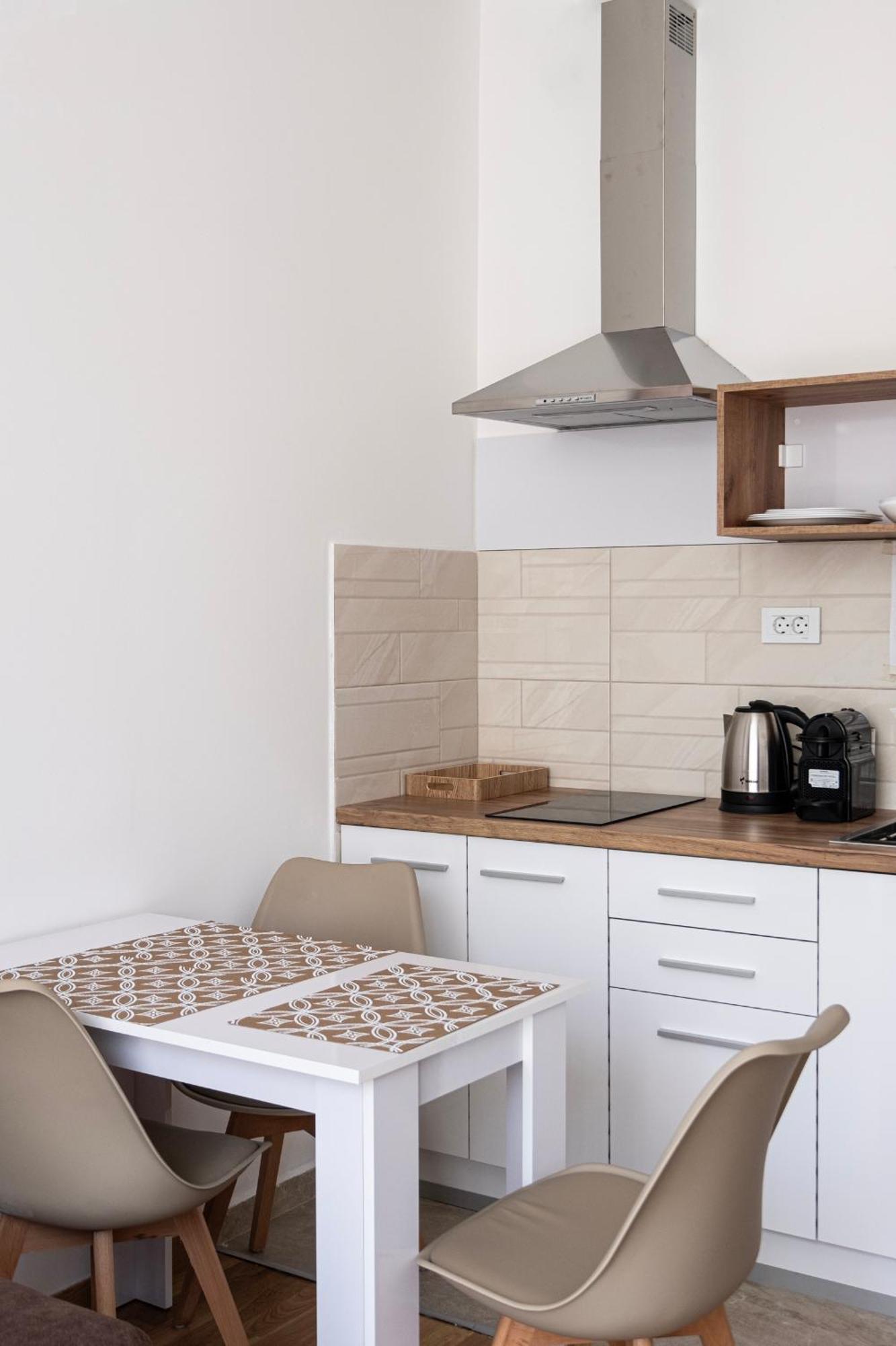 סקופיה Home Art Apartments מראה חיצוני תמונה